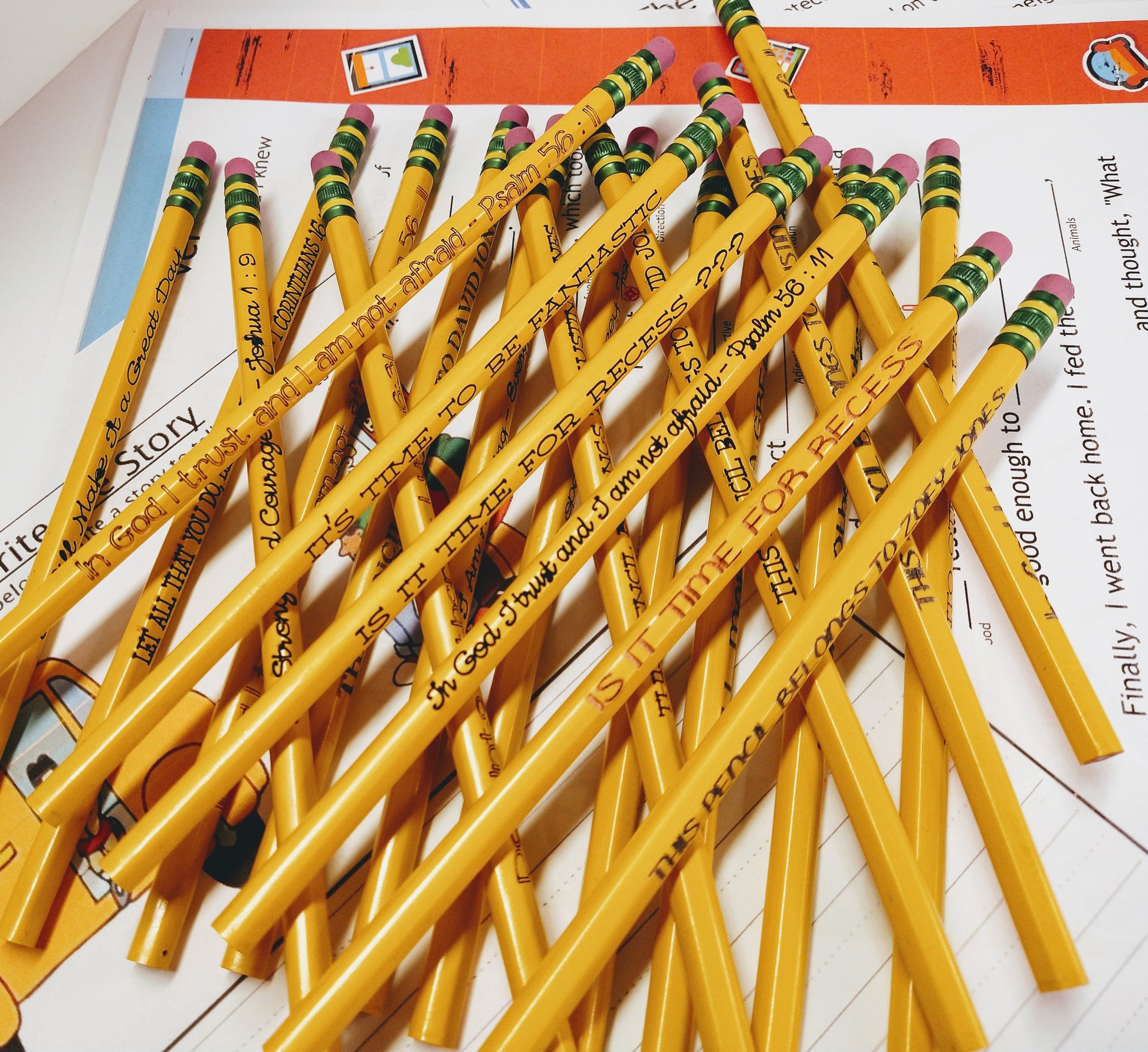 Personalized Pastel Ticonderoga Pencils - Laser Engraved – ThingsKatieMakes